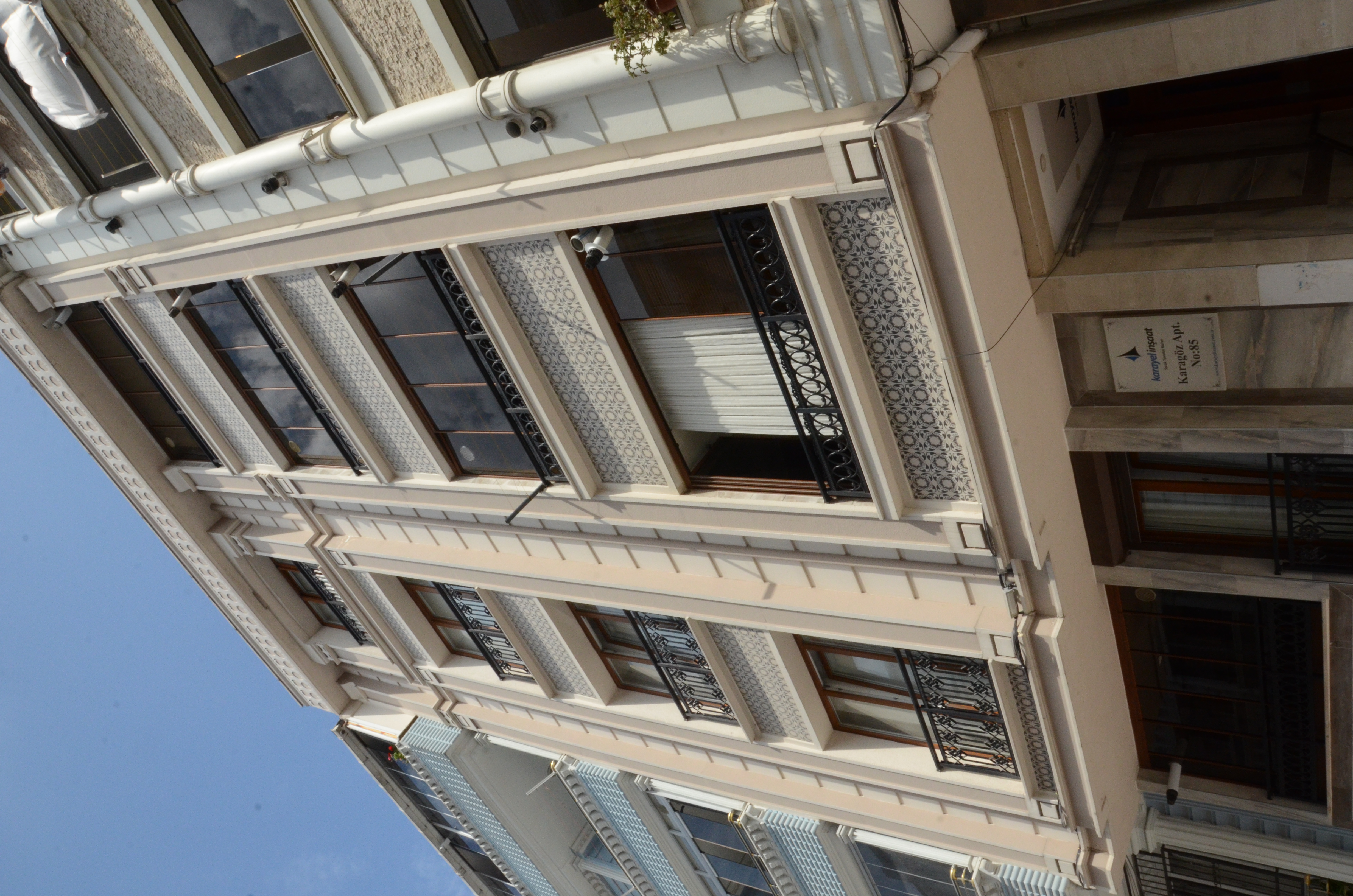 Karagöz Apartmanı