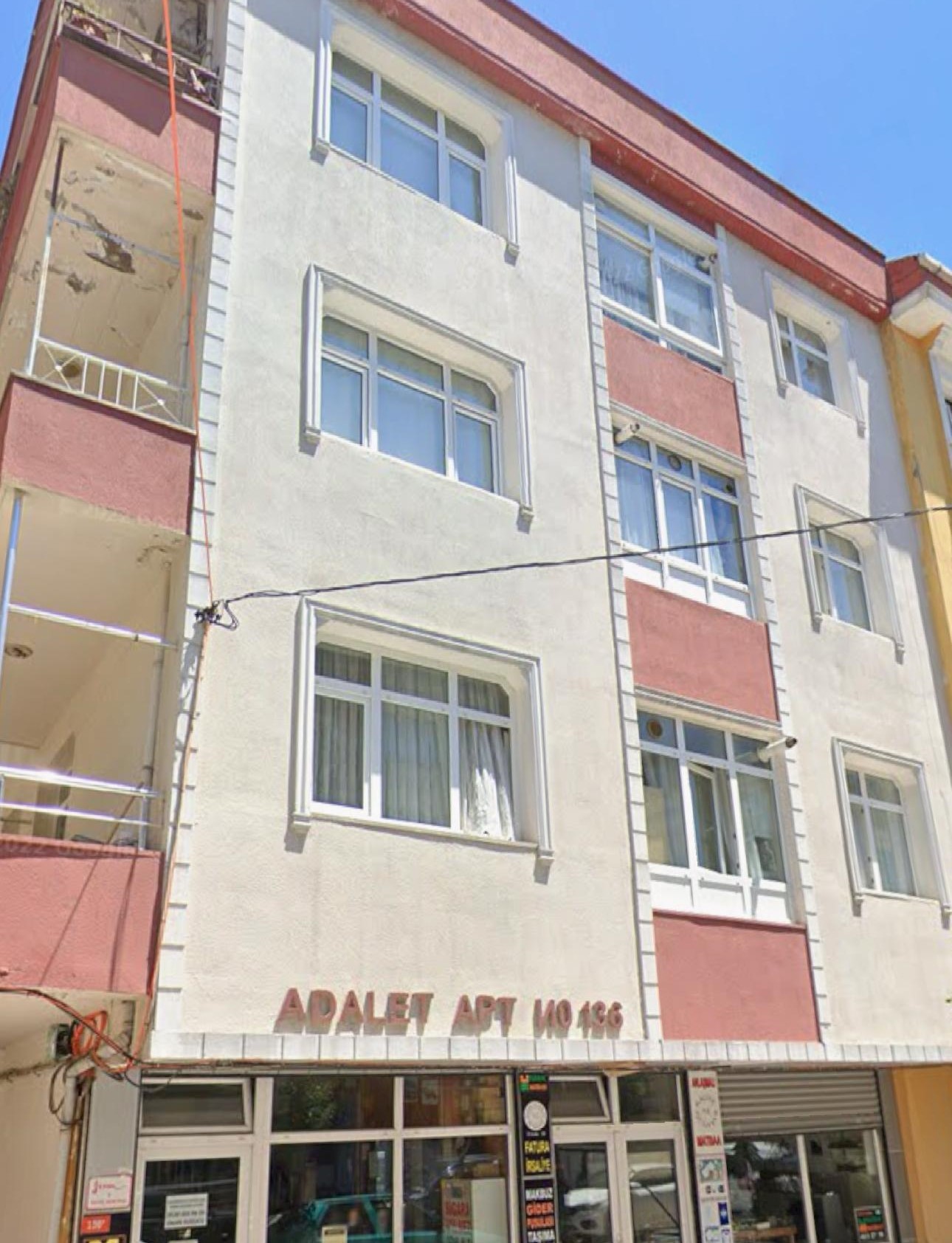 Adalet Apartmanı